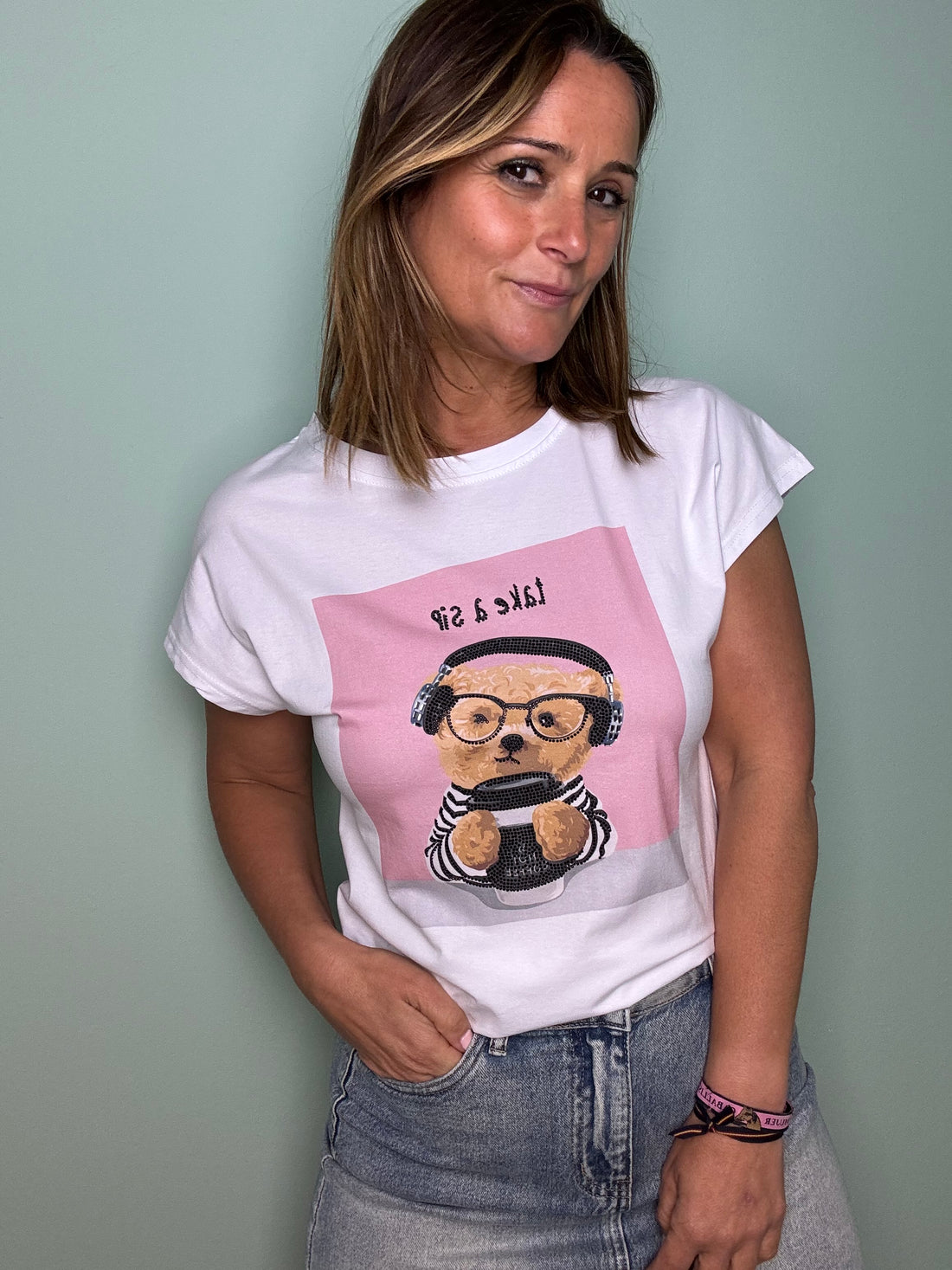 Camiseta Take A Sip